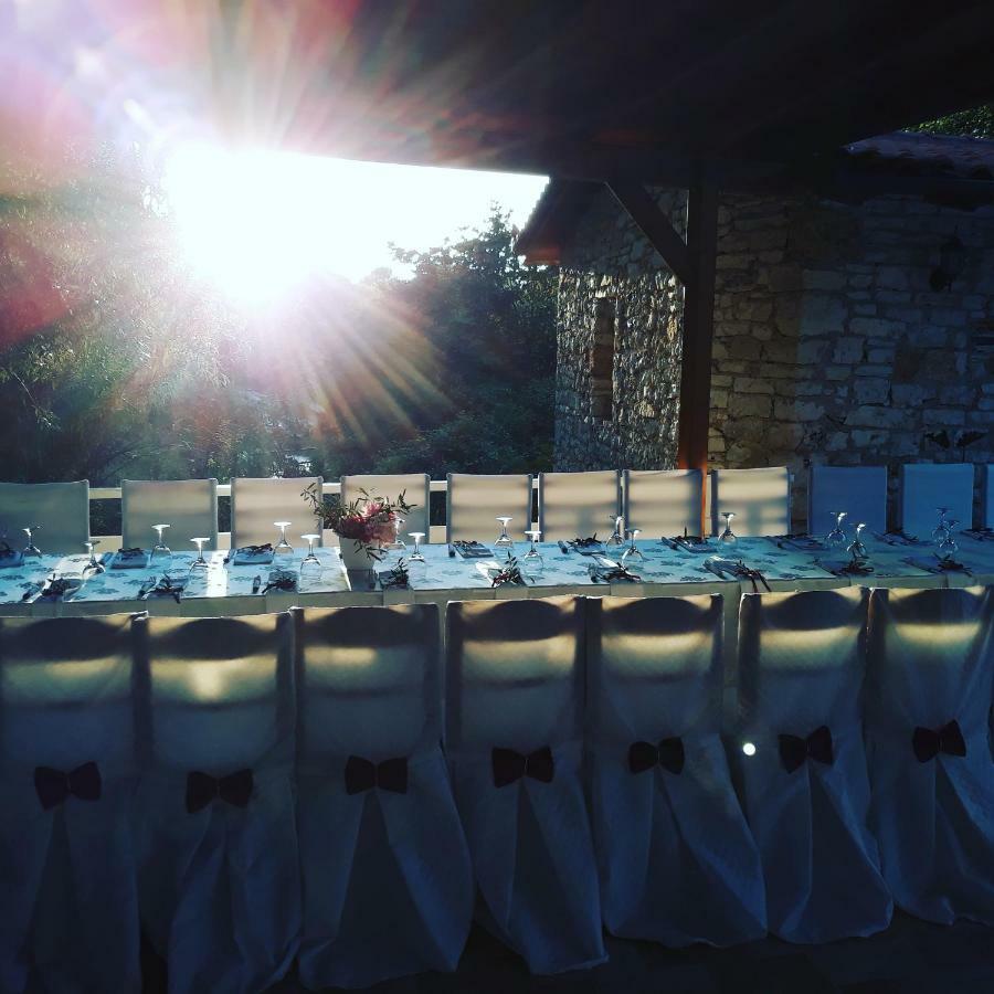 Resort Te Zagolli Orikum Bagian luar foto