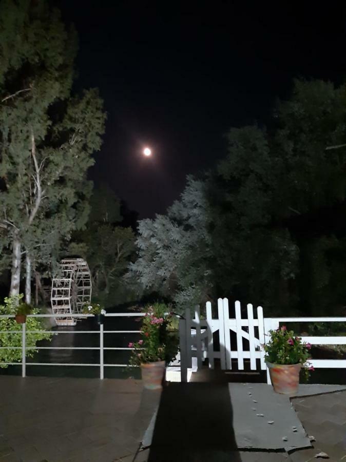 Resort Te Zagolli Orikum Bagian luar foto